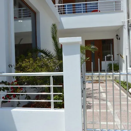 Gasthuis семейна къща “вълчеви” 3*