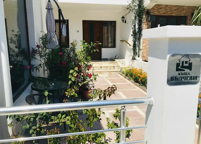 семейна къща “вълчеви” 3*