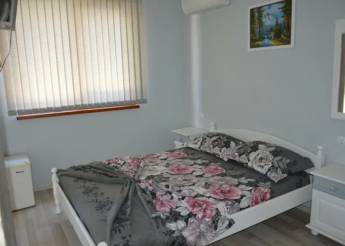 Gasthuis семейна къща “вълчеви” Kiten (Burgas)