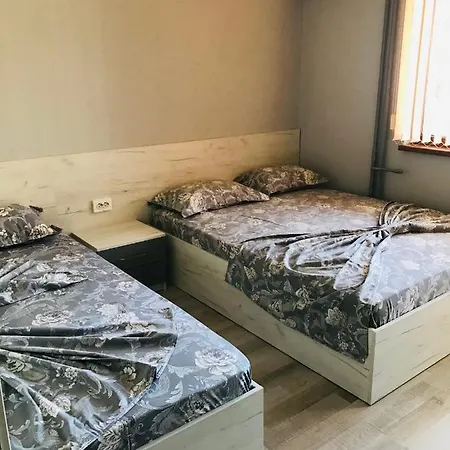 Πανσιόν семейна къща “вълчеви” 3*