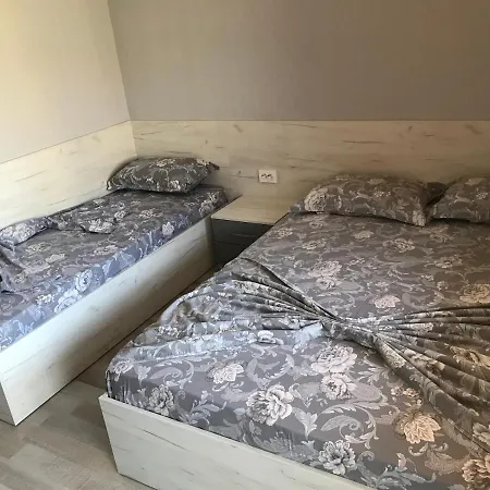 Πανσιόν семейна къща “вълчеви”