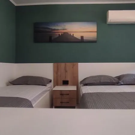 Guest house семейна къща “вълчеви”