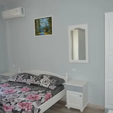 بيت ضيافة семейна къща “вълчеви” كيتن