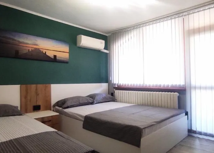 Πανσιόν семейна къща “вълчеви” 3*